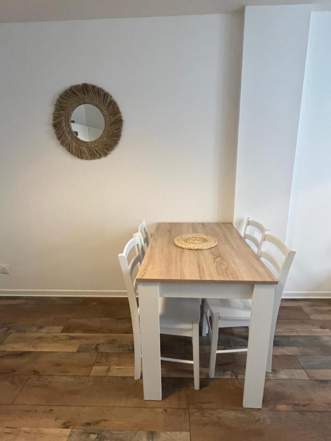 Grand studio cosy, chambre séparée, calme, proche centre avec wifi et parking Orléans Exterior foto